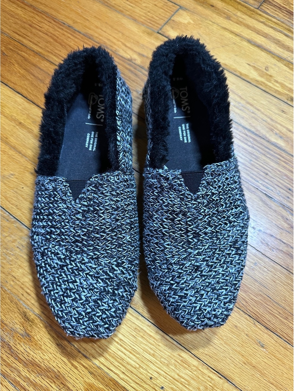 TOMS Women's Alpargata Cozy Slip-On Loafers Black Sweater Knit Faux Fur Size 8.5